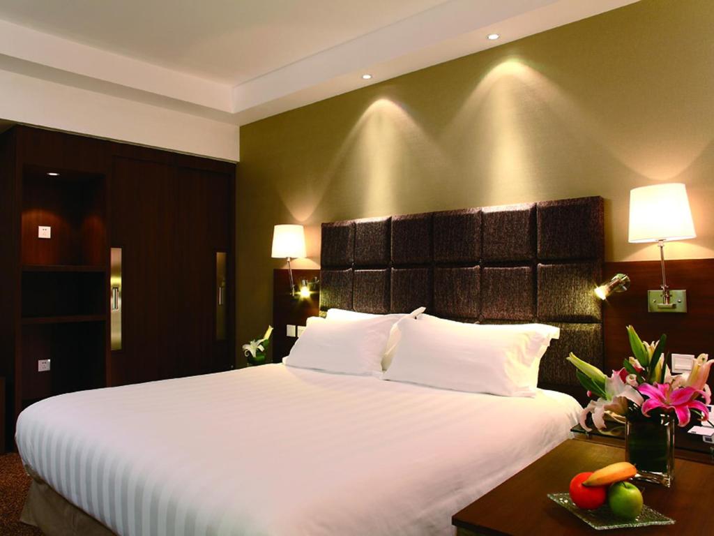Двухместный (Номер Делюкс с кроватью размера «king-size»), Novotel Beijing Peace