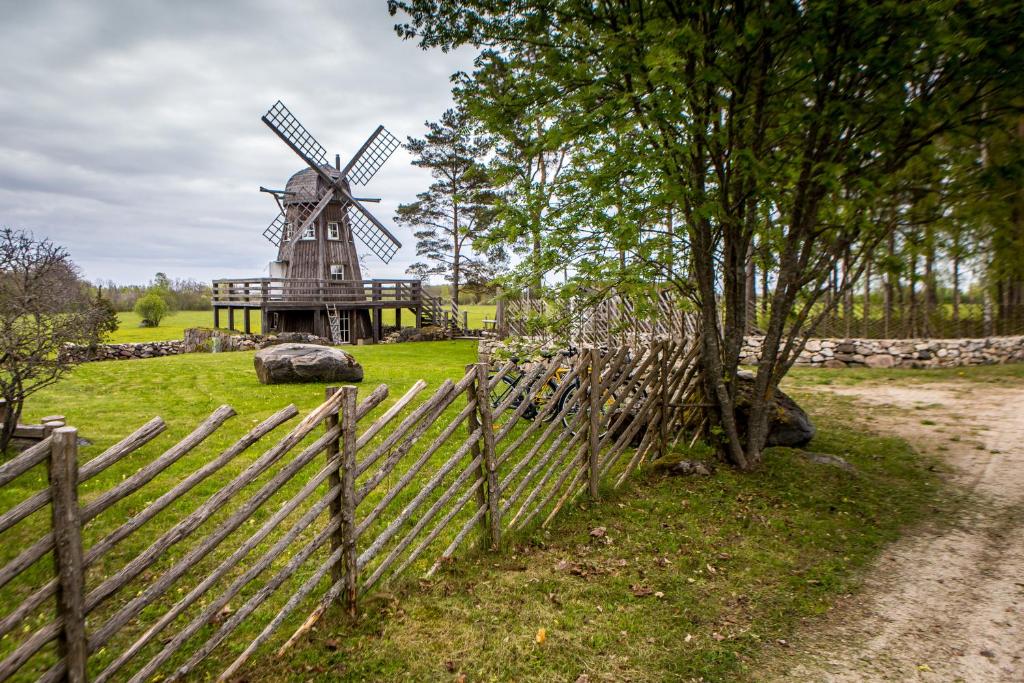 Windmill - Summer house photo 4