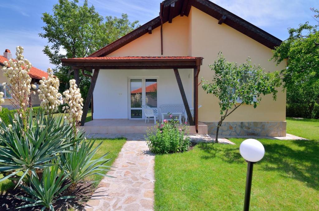 Sunny Hills Villas photo 1