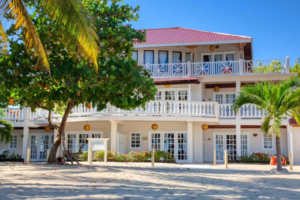 The Colonial at Jaguar Reef photo 3