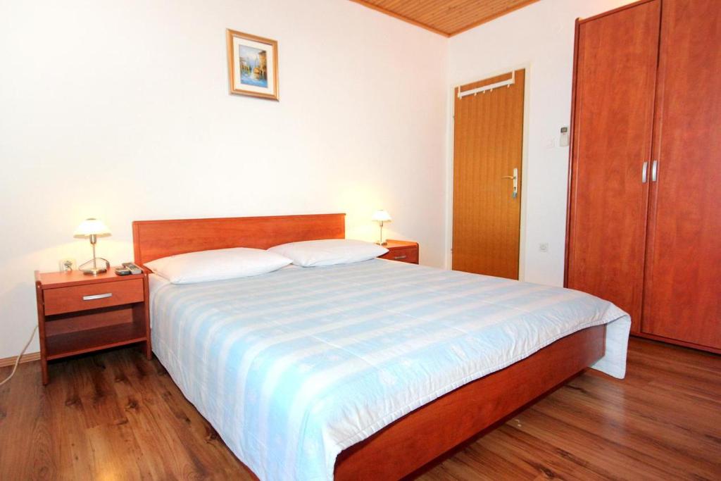Студио (Номер-студио с террасой и видом на море), Apartment Mandre 3557b