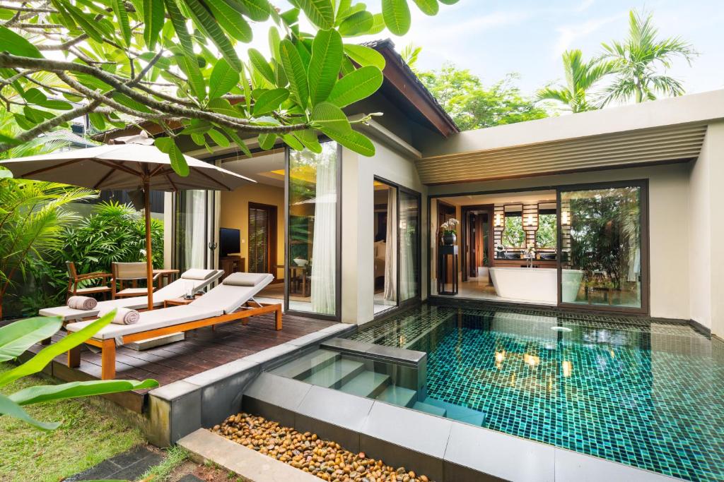 Вилла (Вилла с бассейном и выходом на пляж), Anantara Layan Phuket Resort