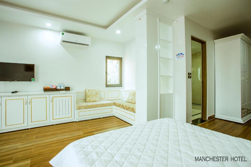 Manchester Hotel Ha Long