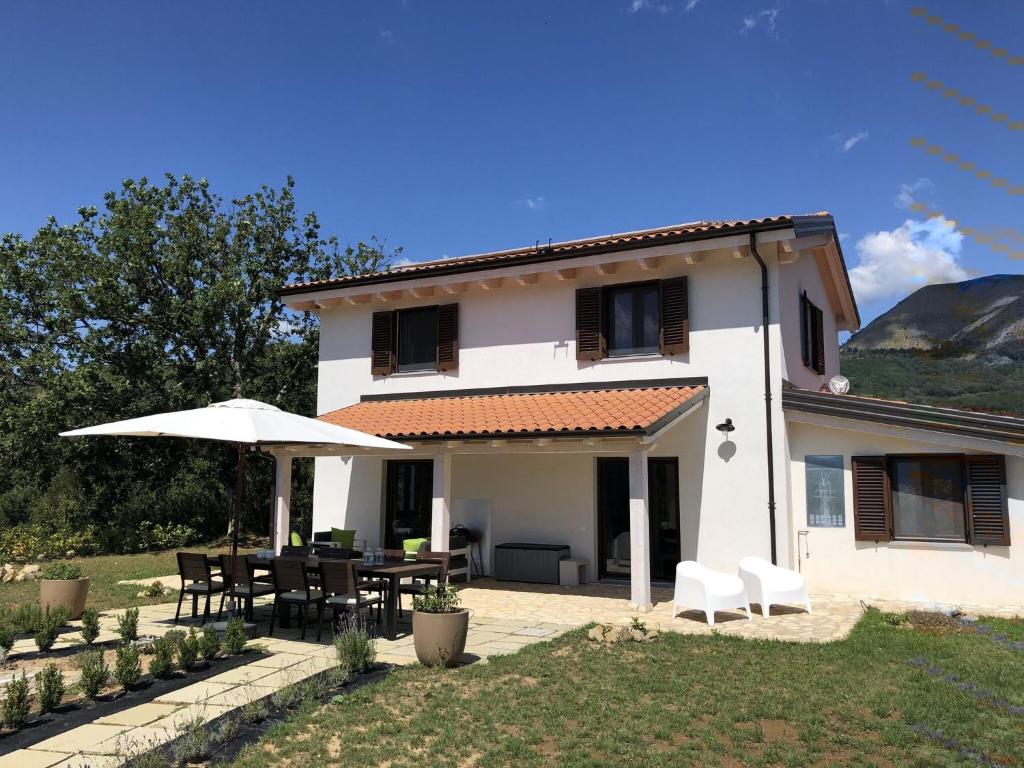 Luxurious Holiday Home in Bagni di Lucca with Pool photo 1