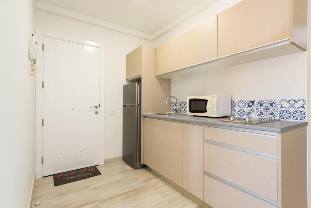 2 min Walk to Beach - Private Terrace - Some with Sea Views photo 4