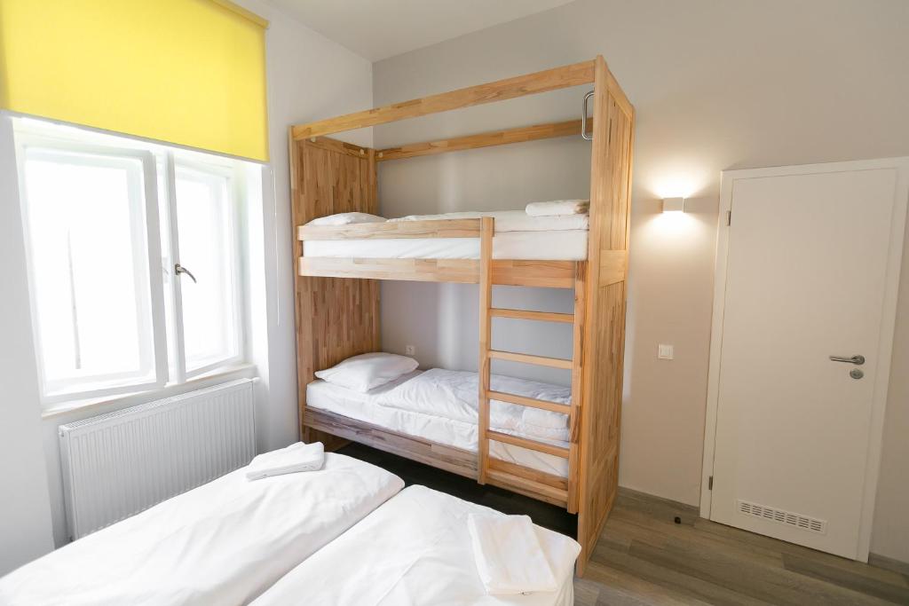 Четырехместный (Четырехместный номер с собственной ванной комнатой), DREAM Hostel Prague