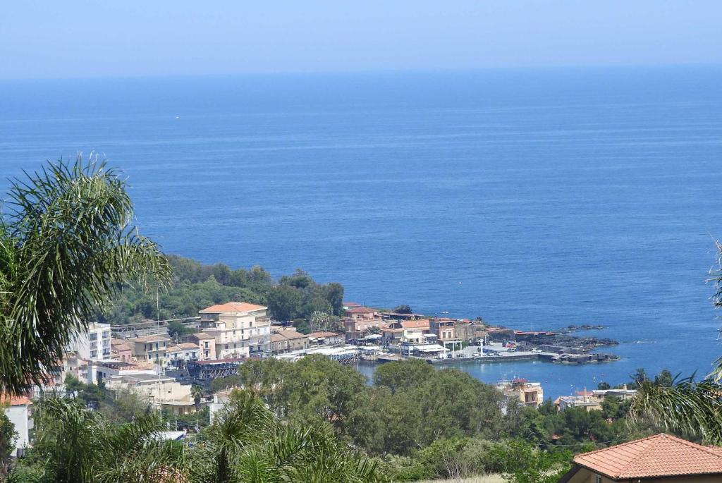 Mansarda sul mare dei Ciclopi photo 3
