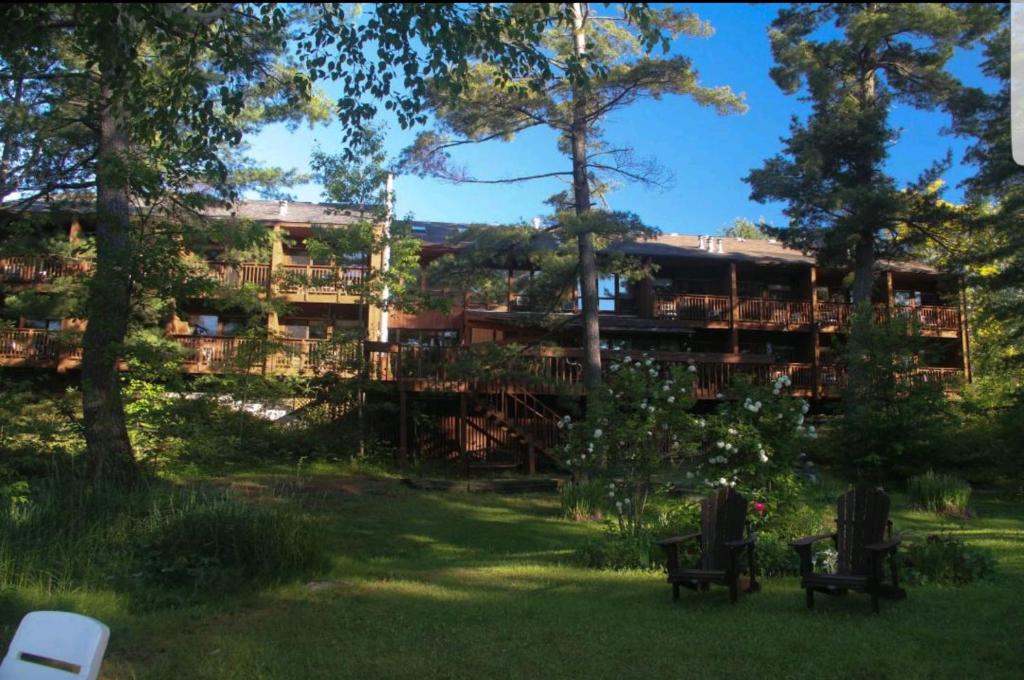 Westwind Inn on the Lake photo 2