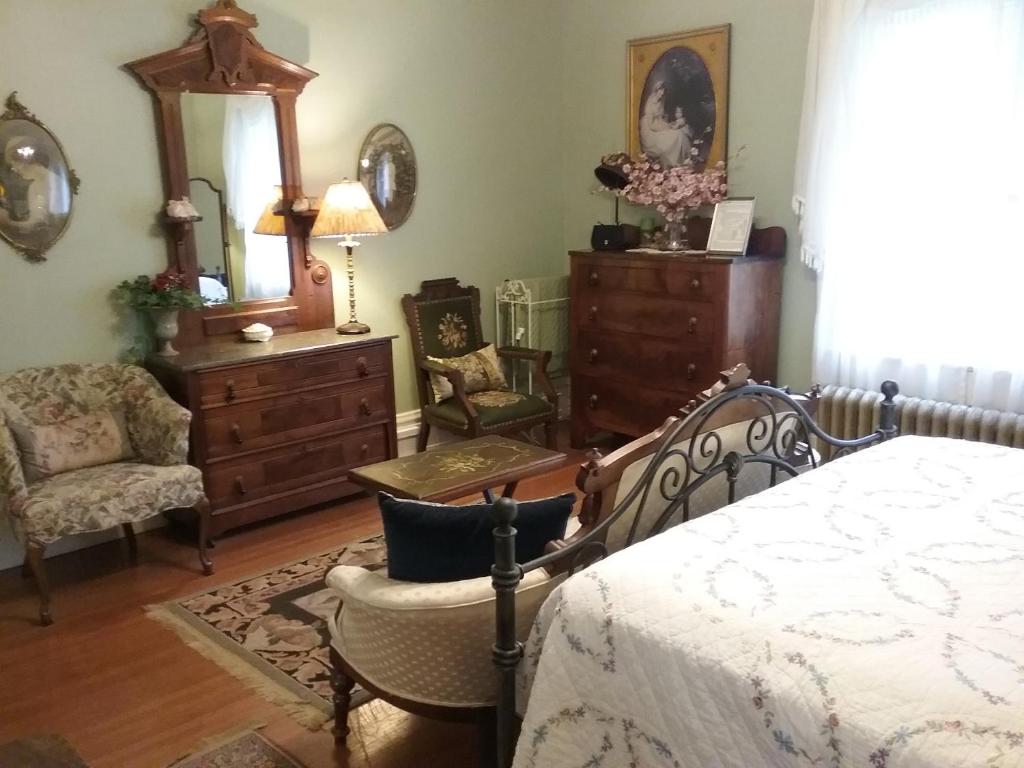 Hanover House Bed and Breakfast photo 4