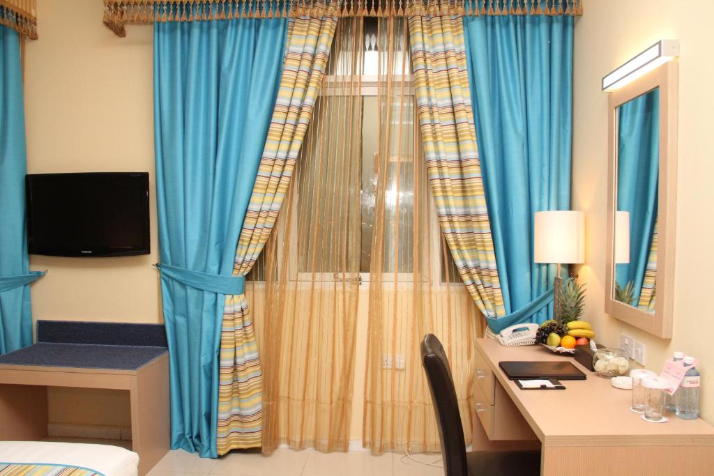 Двухместный (Двухместный номер Делюкс с 1 кроватью и балконом), Fortune Hotel Apartment - Fujairah