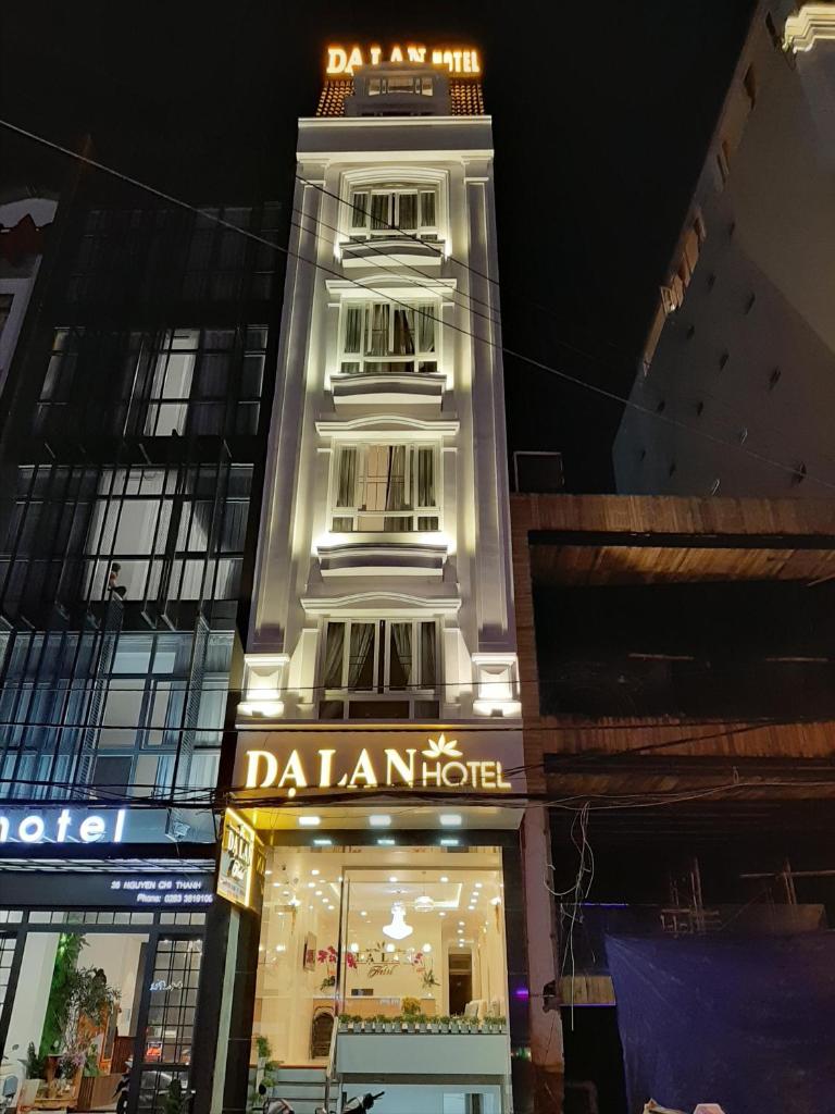 DẠ LAN HOTEL