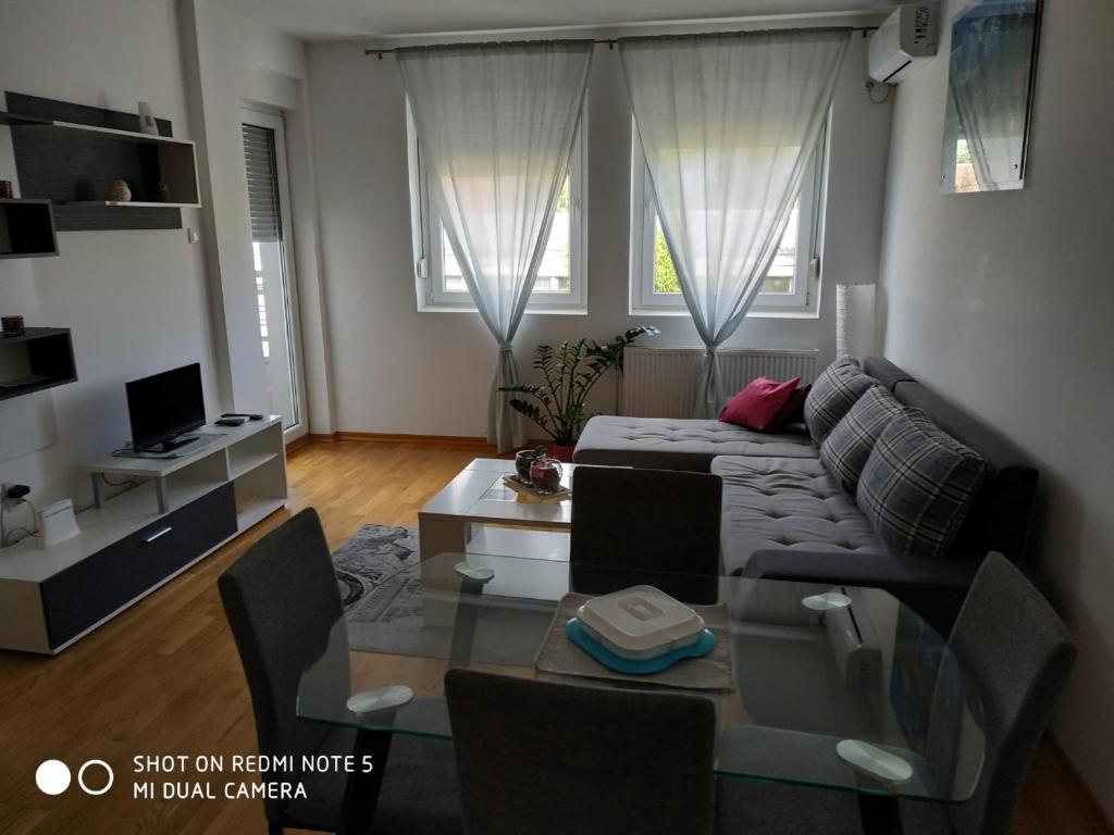 Apartment Jelena photo 3