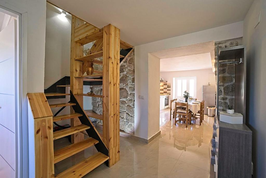 Holiday House Rab photo 1