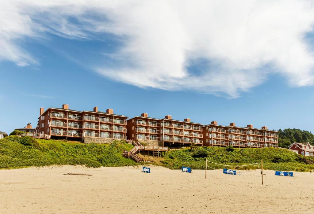 Hallmark Resort - Cannon Beach image