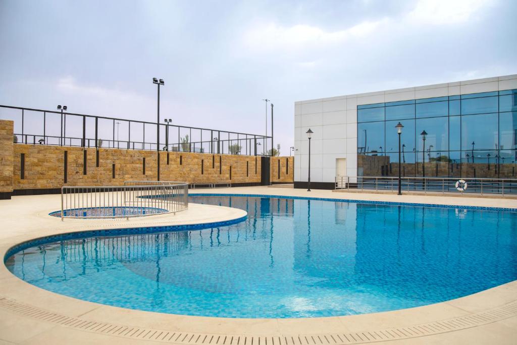 Cristal Amaken Hotel Riyadh - Tap to explore photos
