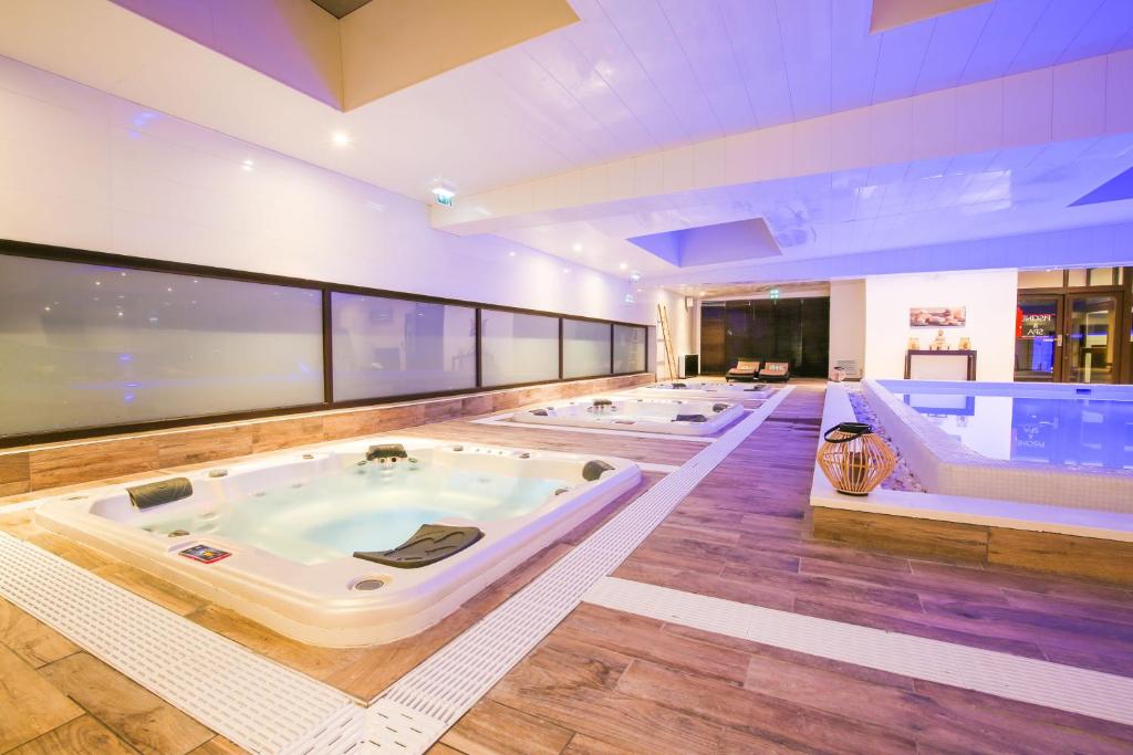 Zenia Hotel & Spa photo 3
