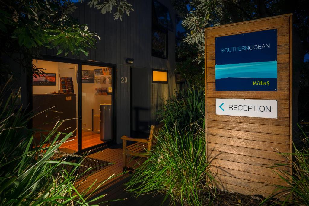 Southern Ocean Villas photo 3