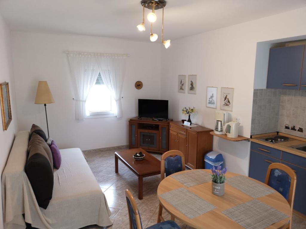 Susanna Apartments photo 1