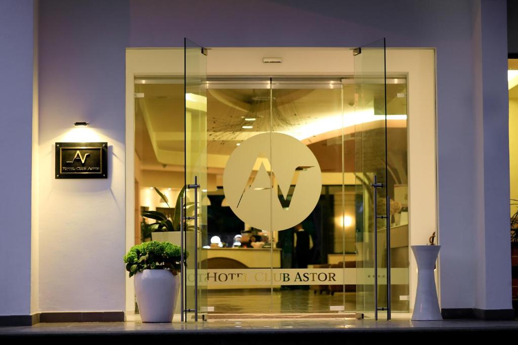 Hotel Club Astor photo 3