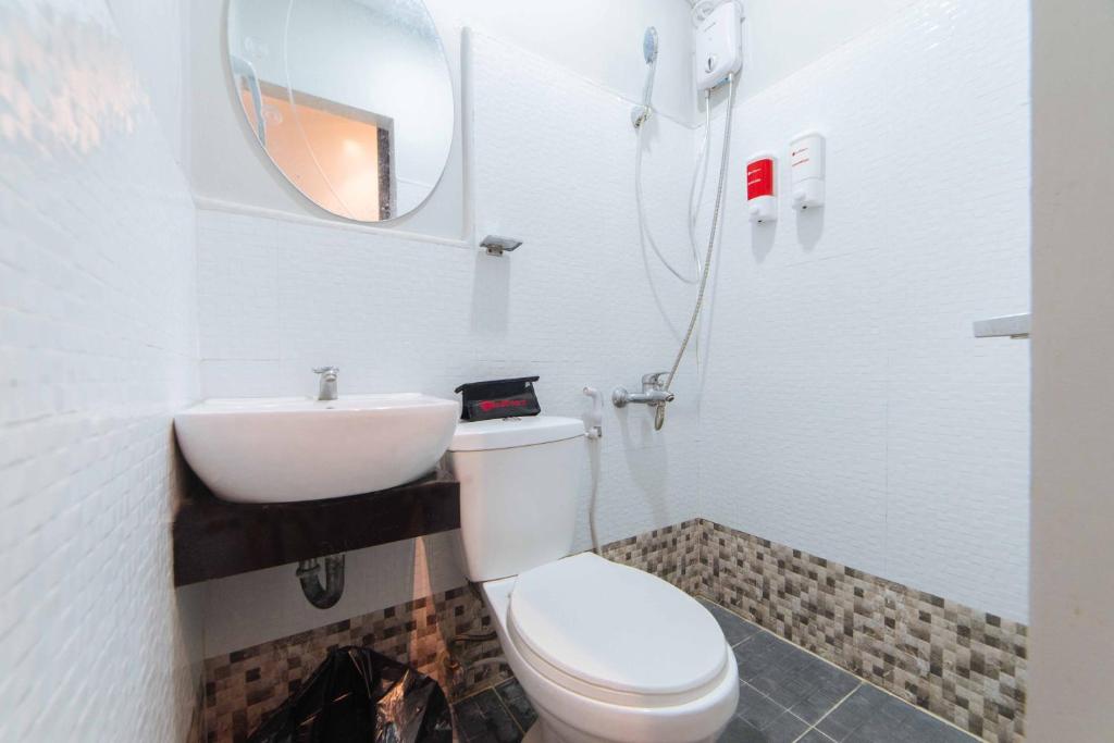 Двухместный (Двухместный номер с 1 кроватью), RedDoorz near G Mall Bajada Davao