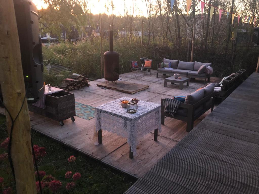 Cabin in the Green - near Amsterdam photo 4