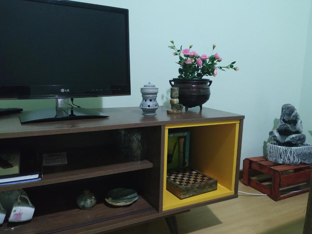 Apartamento quarto e sala em frente UFV com WI-FI e Garagem photo 2