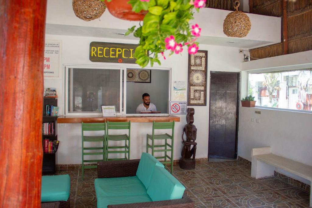 Golden Paradise Hostel photo 2
