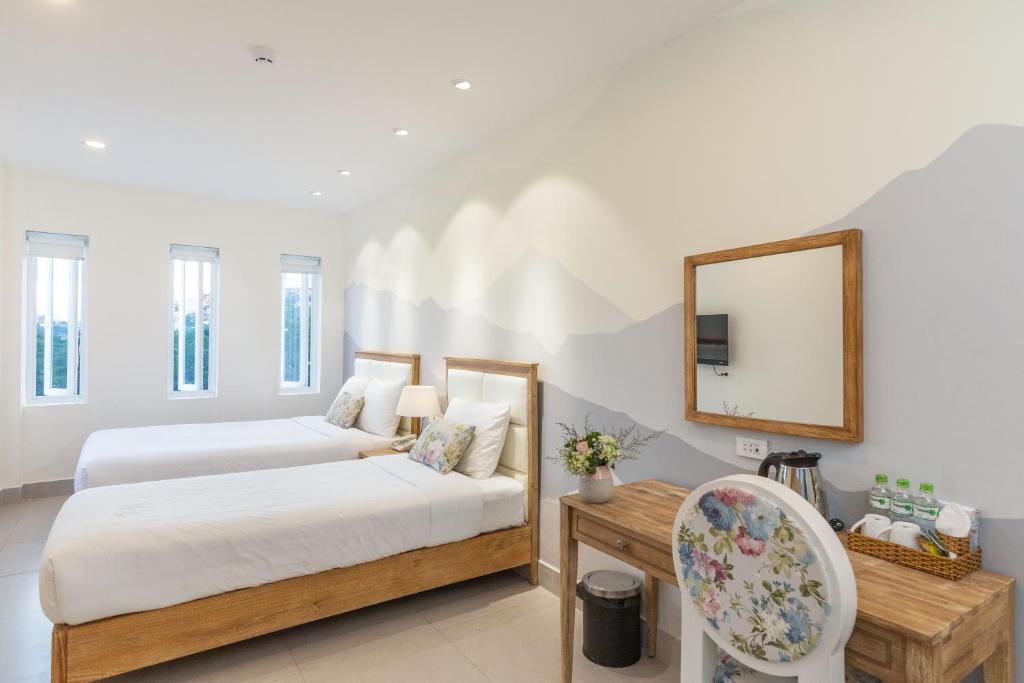 Dalat De Charme Village