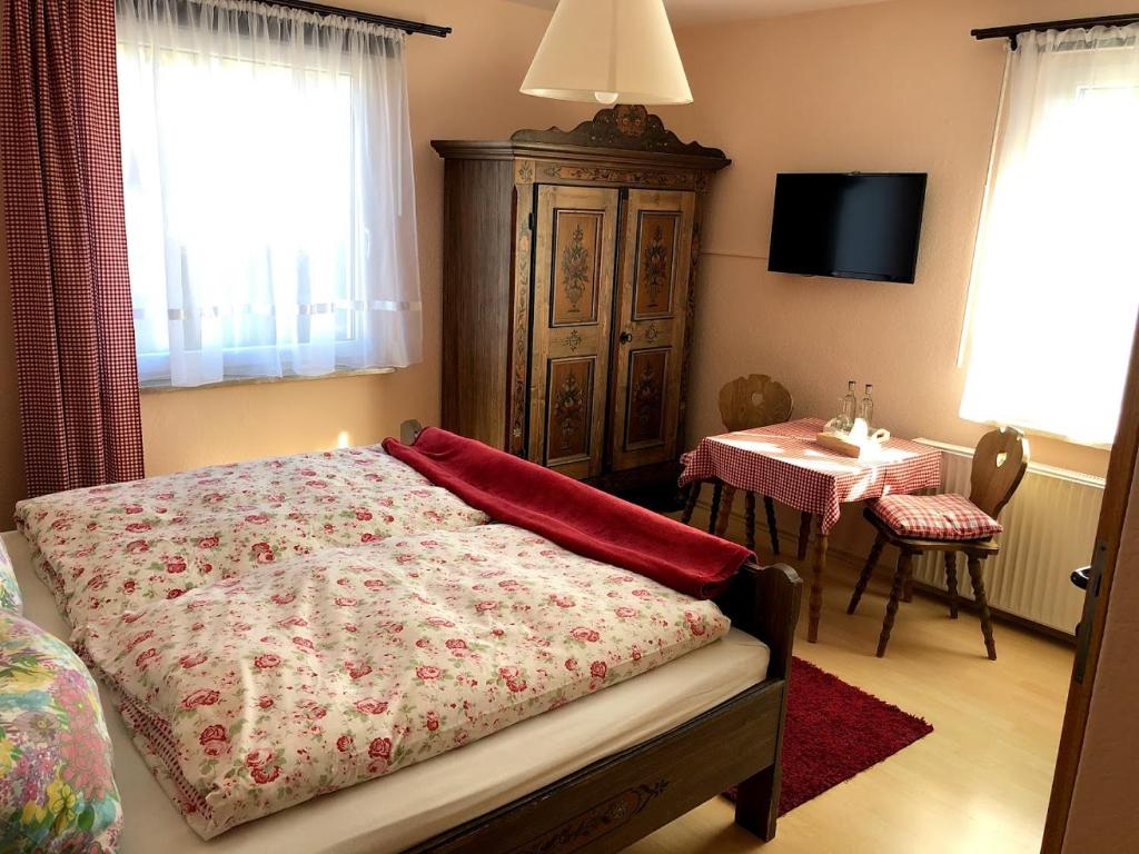 Hotel garni Zum Adenauer Forst photo 3