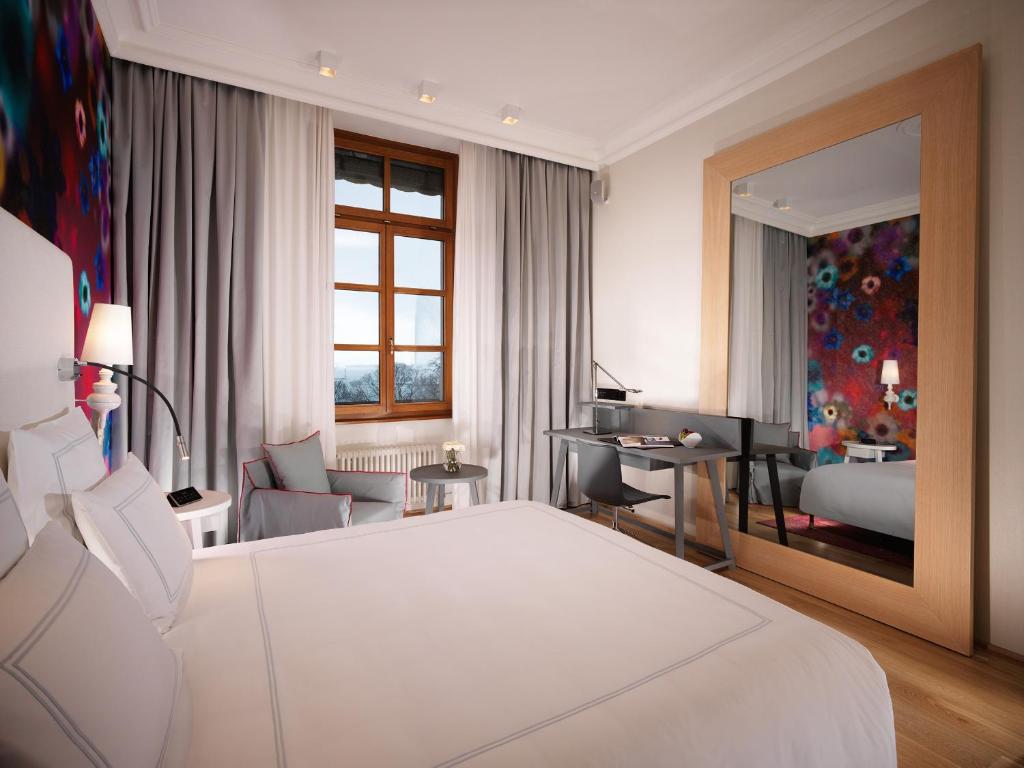 Hotel Metropole Geneve - Tap to explore photos