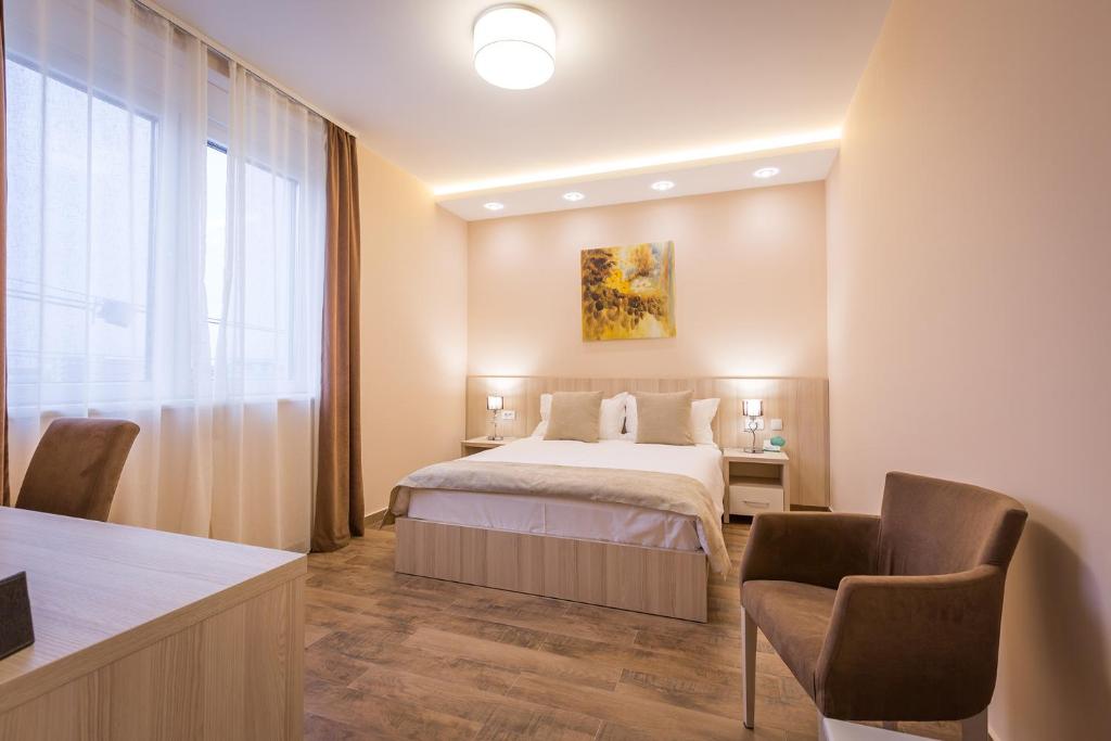Двухместный (Улучшенный двухместный номер с 1 кроватью), Hotel Mar Garni