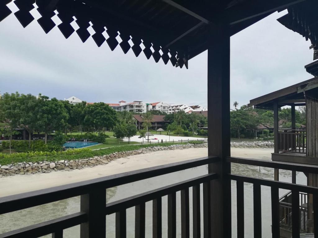 Трехместный (Шале-полулюкс с видом на берег), Langkawi Lagoon Beach Resort