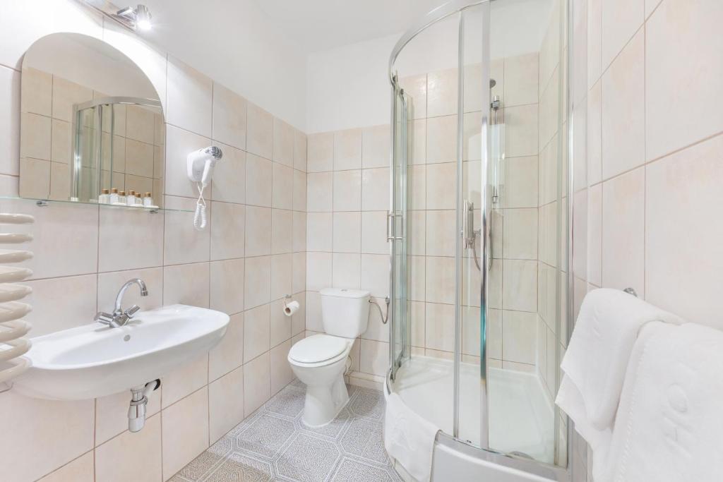Семейный (Семейный номер (для 2 взрослых и 2 детей)), Hotel Arkadia