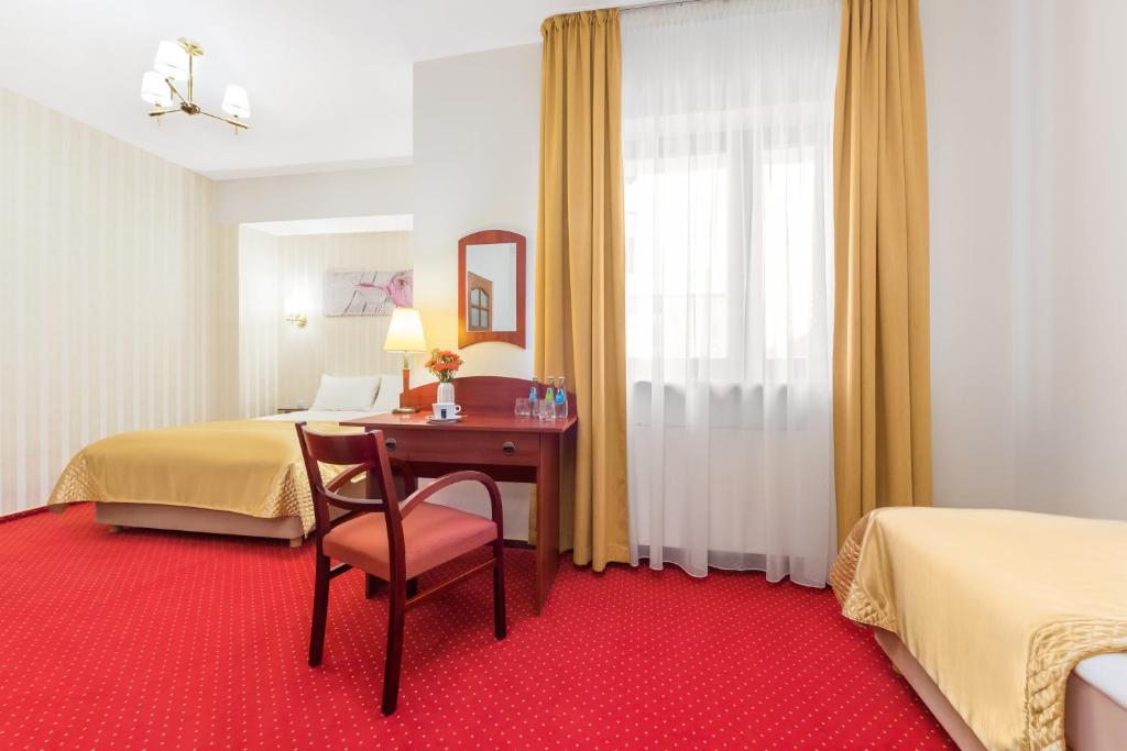 Семейный (Семейный номер (для 2 взрослых и 2 детей)), Hotel Arkadia