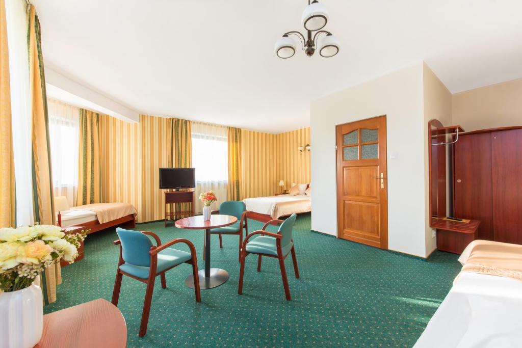 Четырехместный (Четырехместный номер), Hotel Arkadia