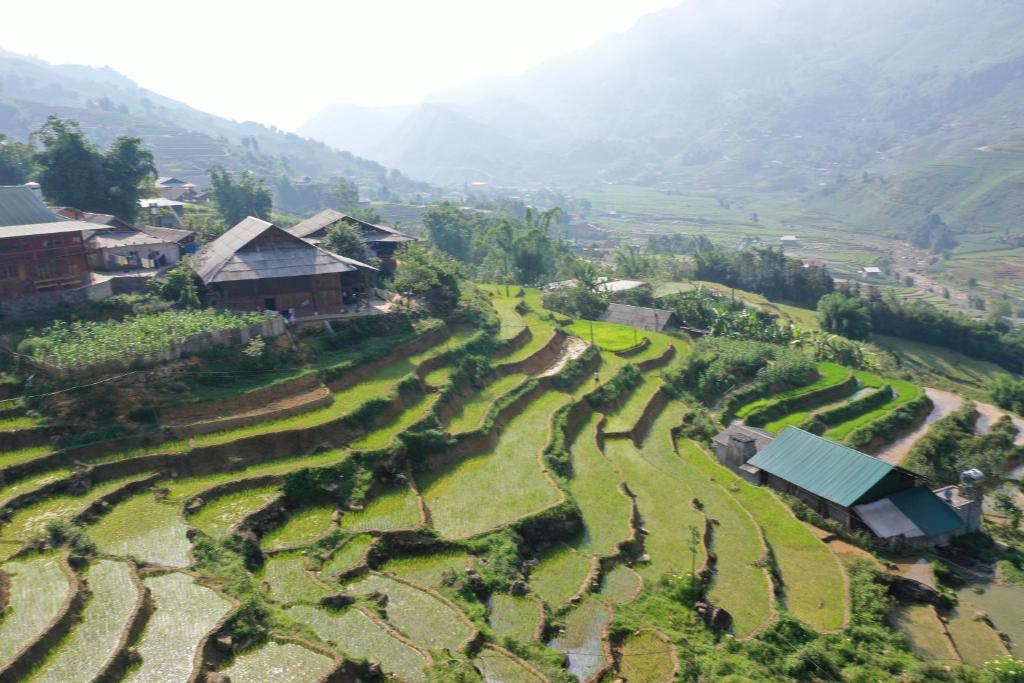 Indigo Snail Boutique Hmong Homestay