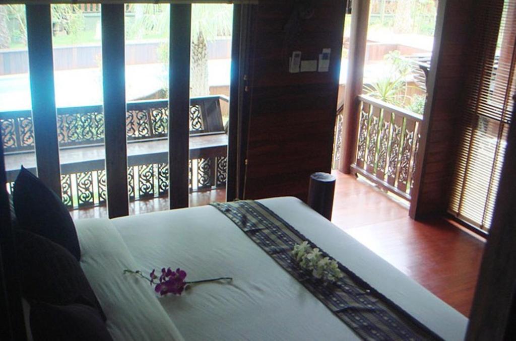Номер (Улучшенное бунгало), Baan Habeebee Resort