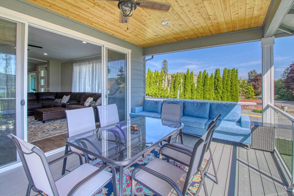 Tiffany Lake House photo 2