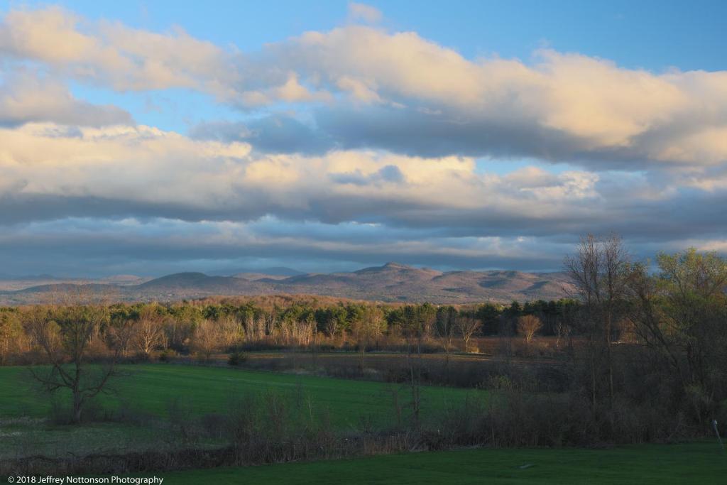 Whitford House and Twin View Barn photo 4