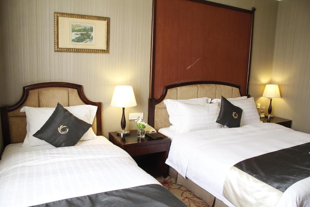 The Royal Marina Plaza Hotel Guangzhou photo 2