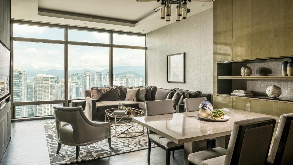 Апартаменты (Апартаменты Делюкс с 1 спальней), Four Seasons Hotel Kuala Lumpur