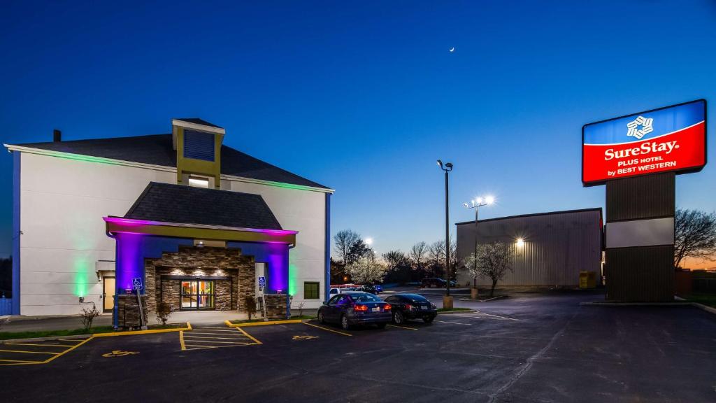 SureStay Plus Hotel by Best Western Blue Springs image
