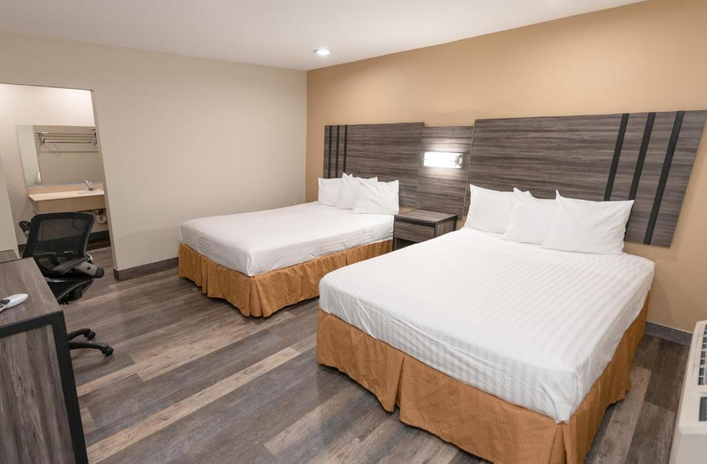 Crown Motel image