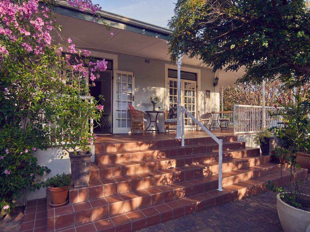 Corner House Residence photo 2