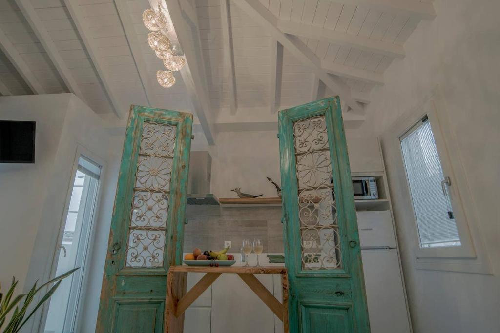 Eftopia Beachfront Studio photo 3