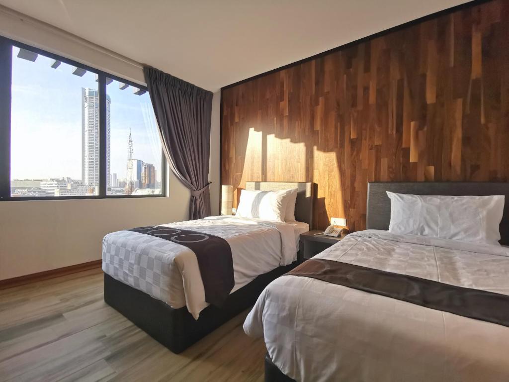 Двухместный (Двухместный номер Делюкс с 2 отдельными кроватями), Frame Hotel