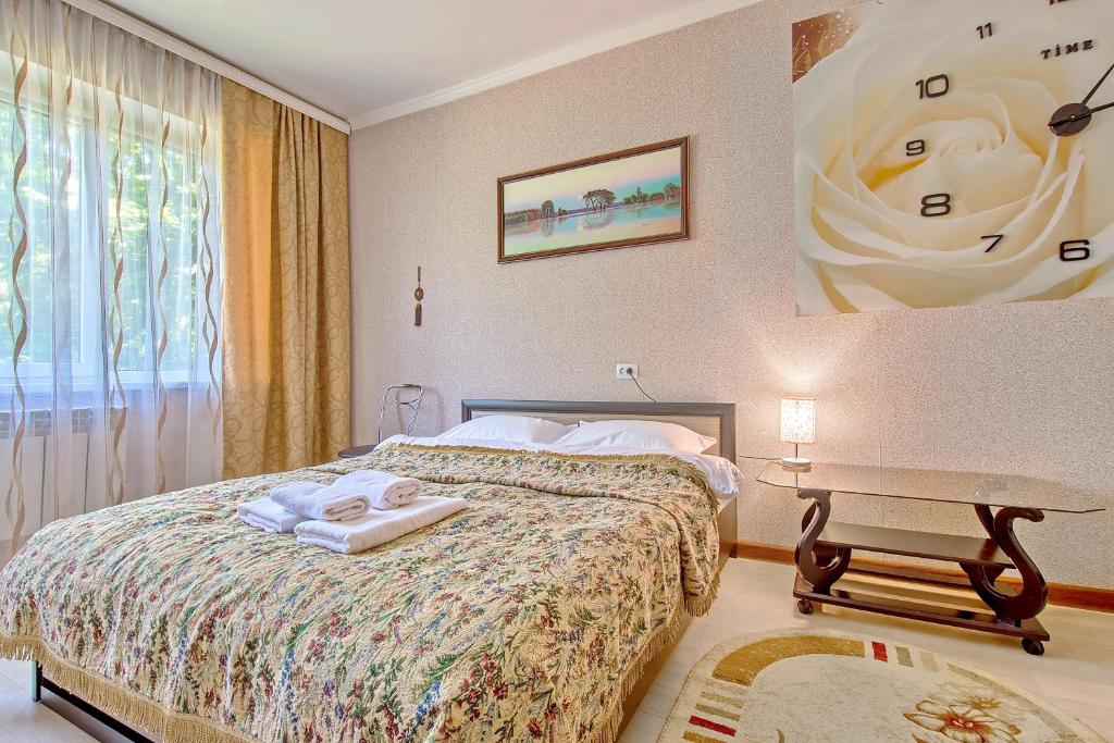 Cozy apartment on Rozybakiev 145. Atakent photo 3