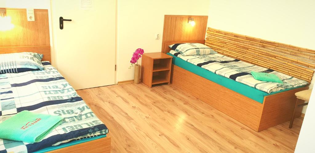 Pension Haus Baron 1 Neckarau photo 1