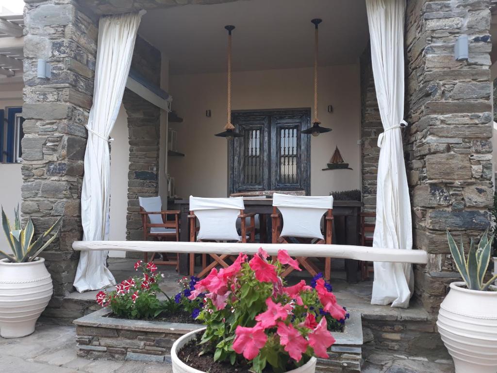 Romanos Summer House photo 4