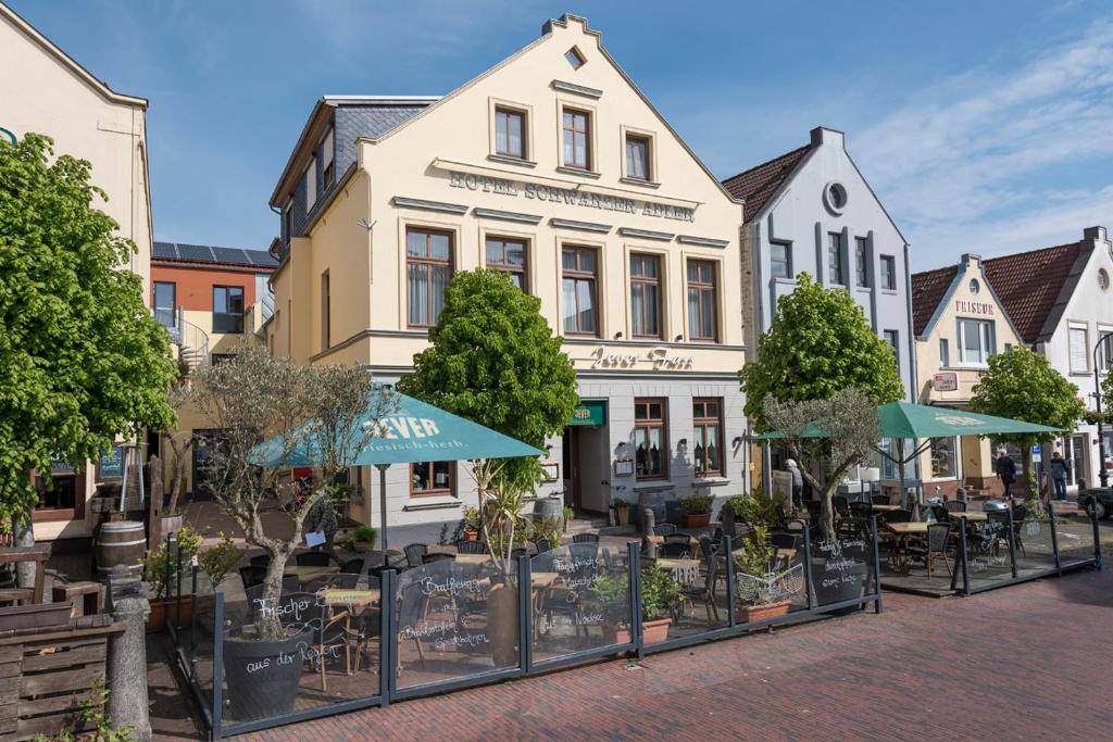 Hotel Schwarzer Adler Jever photo 3